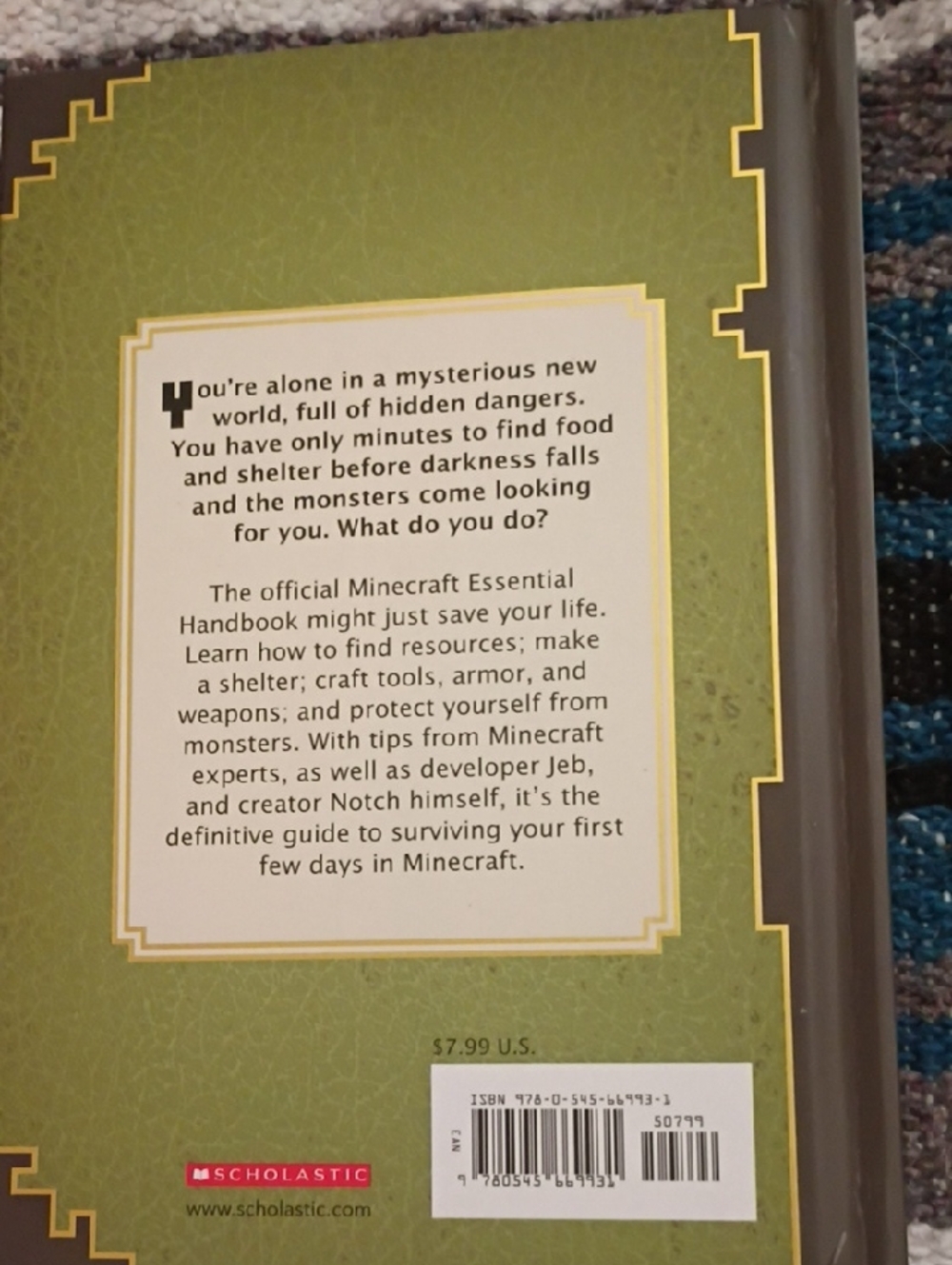 Minecraft:The Complete Handbook Collection - Picture 5 of 9